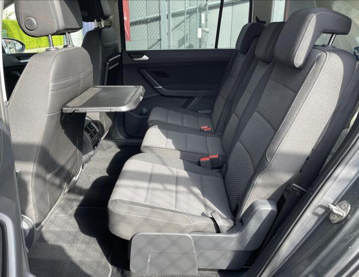 Volkswagen Touran 36