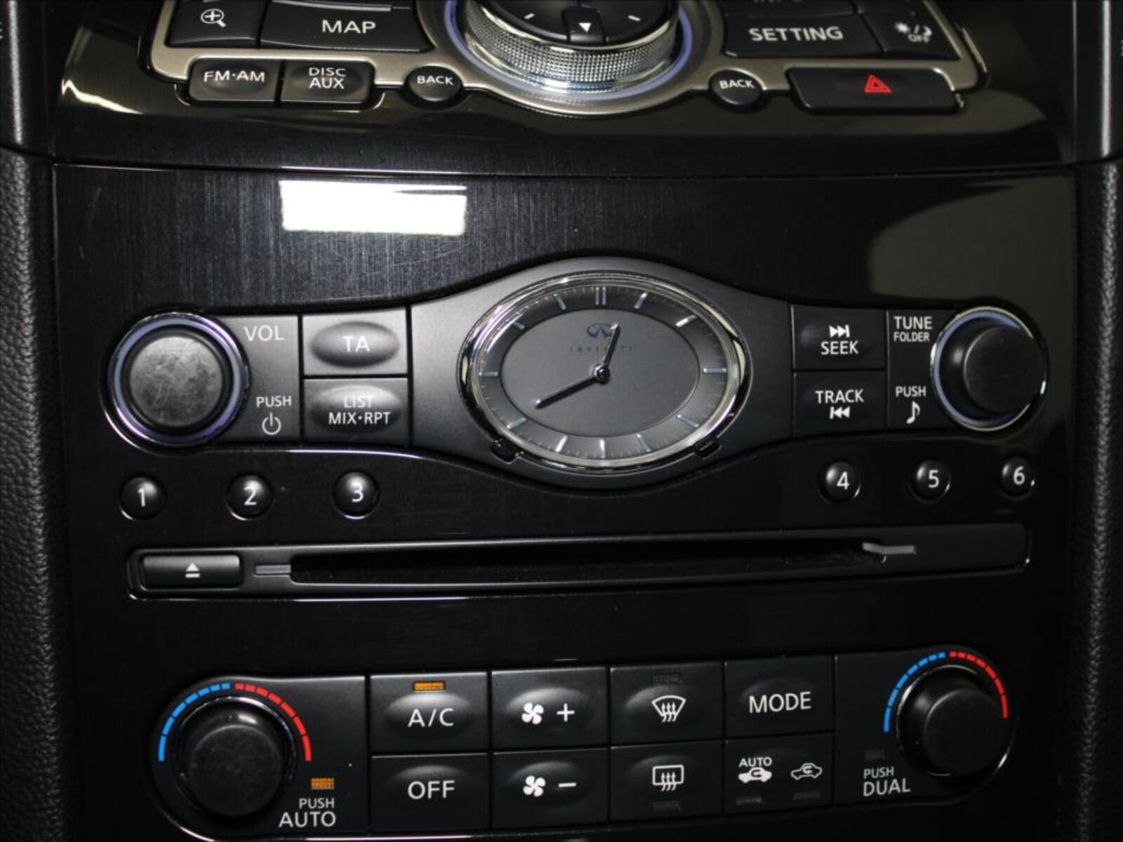 Infiniti FX30 15