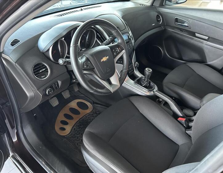 Chevrolet Cruze 7