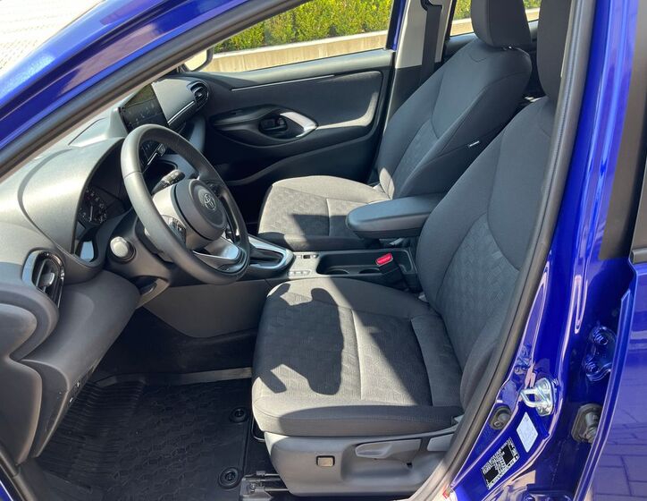 Toyota Yaris 13