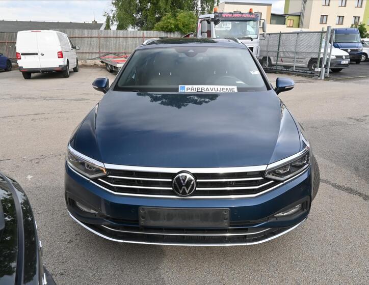 Volkswagen Passat 1