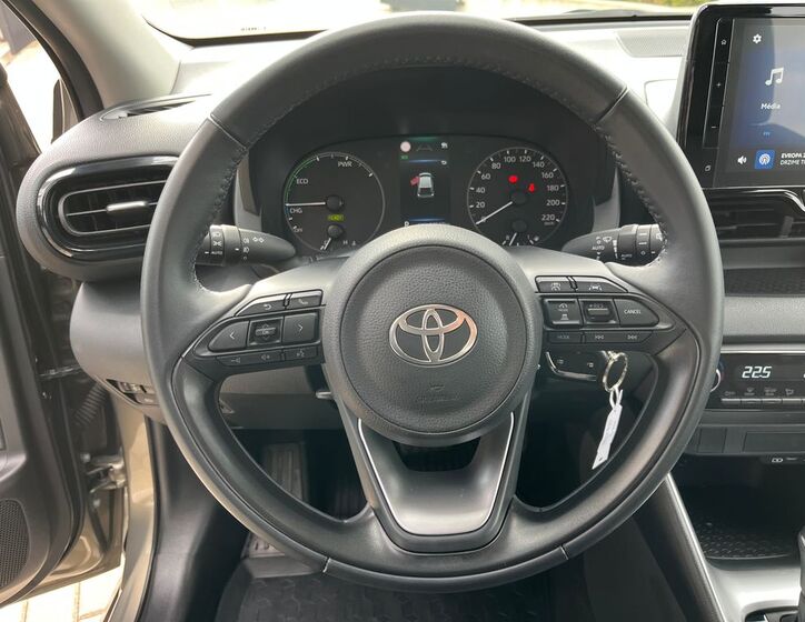 Toyota Yaris 19