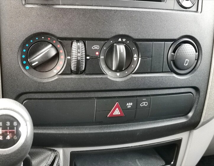 Mercedes-Benz Sprinter 10