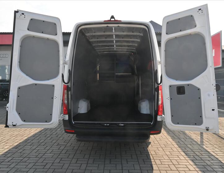Mercedes-Benz Sprinter 6