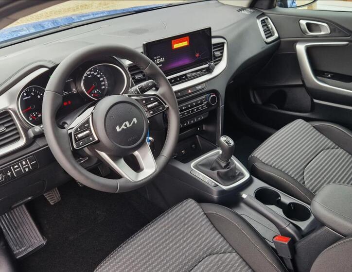 KIA Ceed 8