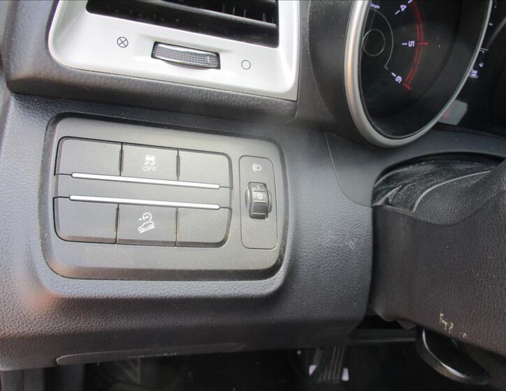 SsangYong Tivoli 16