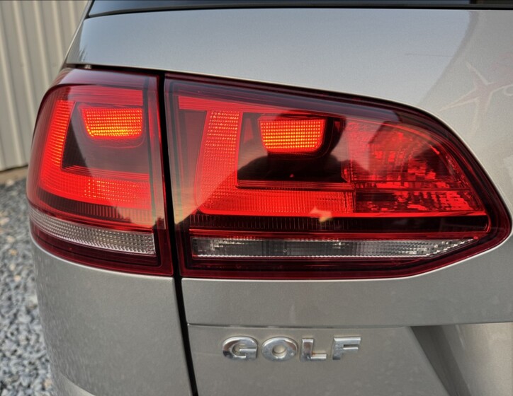 Volkswagen Golf 15