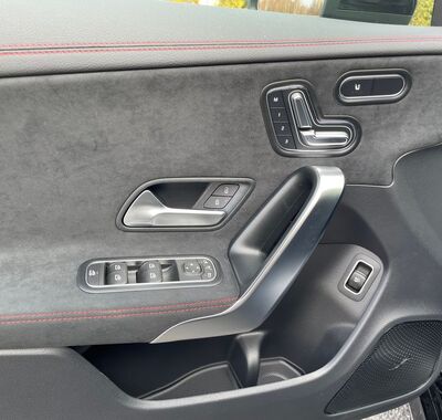 Mercedes-Benz CLA 8