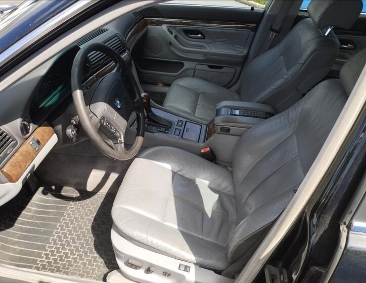 BMW Řada 7 7