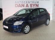 Toyota Auris 1