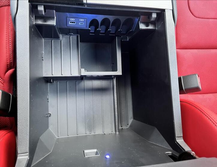 Toyota Sequoia 34