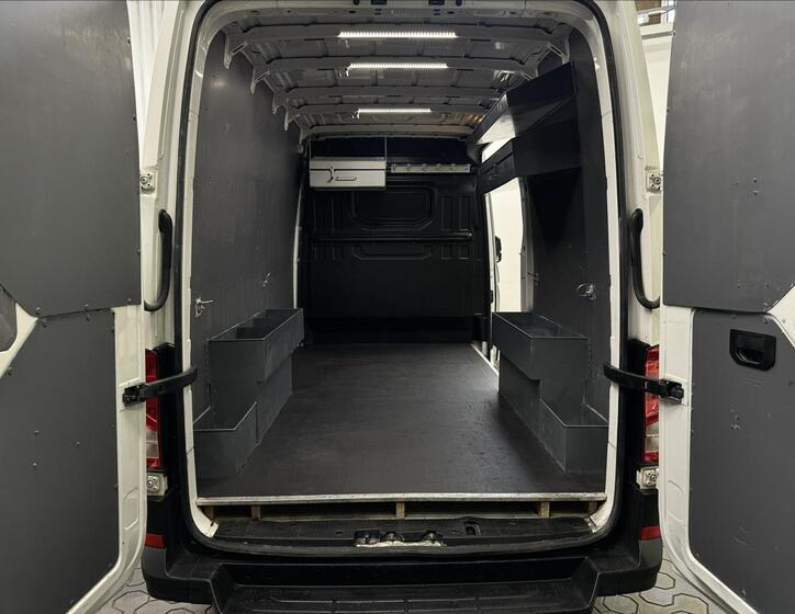 Volkswagen Crafter 22