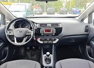 KIA Rio 15