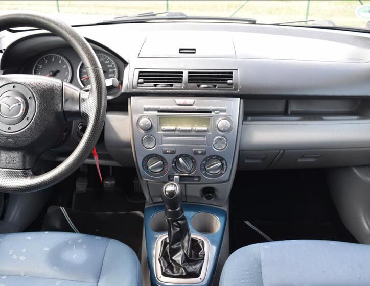 Mazda 2 25