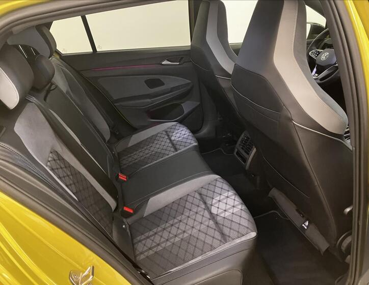Volkswagen Golf 19