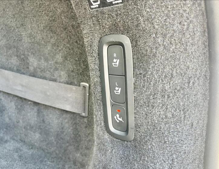 Volvo V90 17
