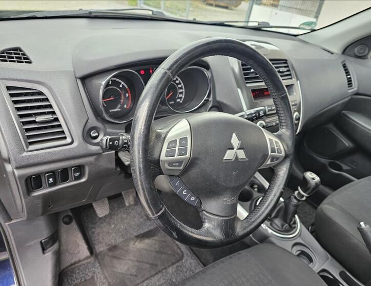 Mitsubishi ASX 11