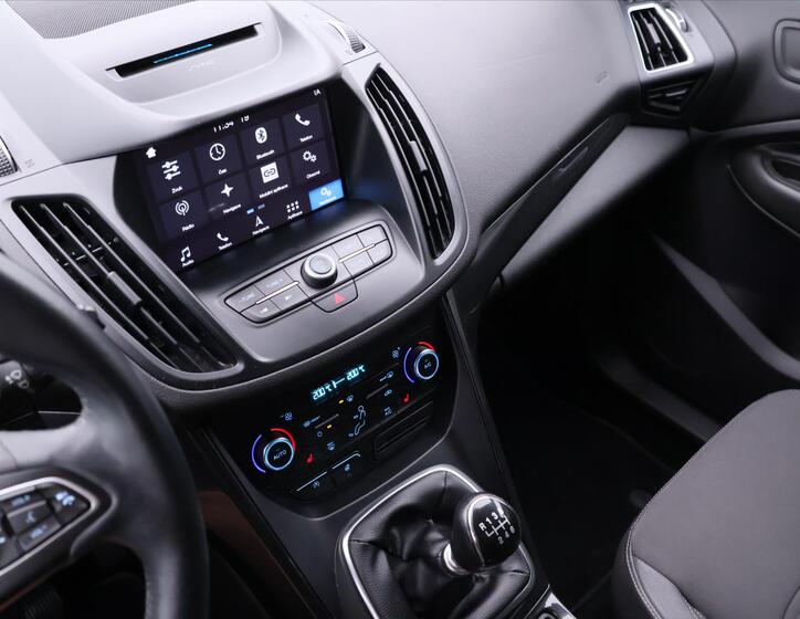 Ford Kuga 24