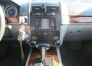 Volkswagen Touareg 13