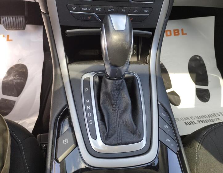 Ford Galaxy 14