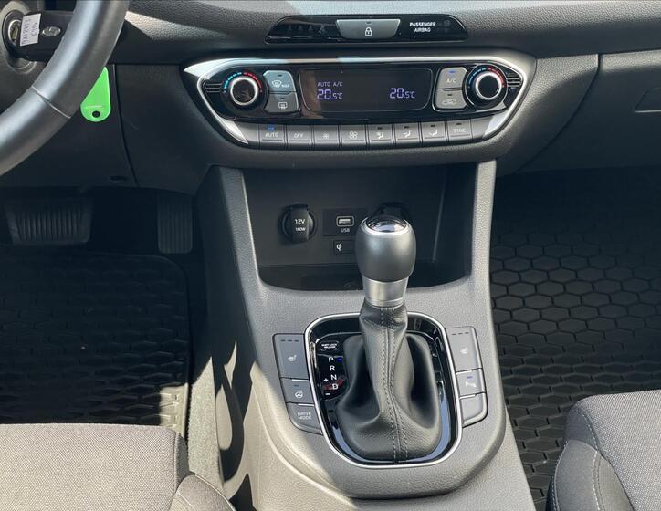 Hyundai i30 12