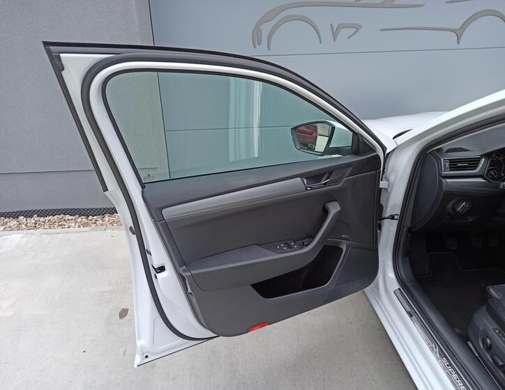 Škoda Superb 24