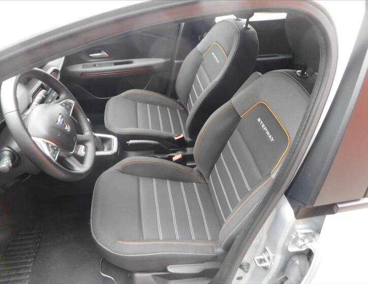Dacia Sandero 16