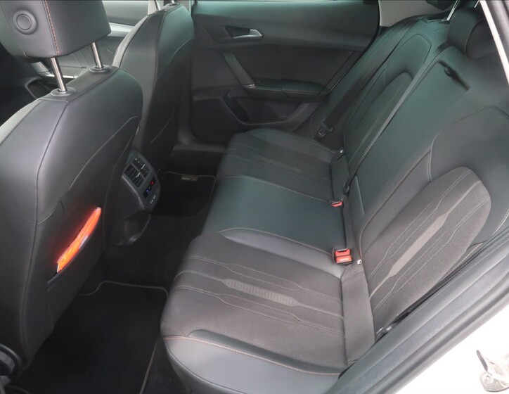 Cupra Formentor 11