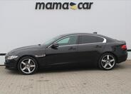 Jaguar XE 4