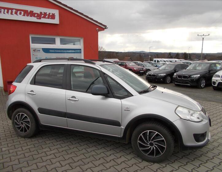 Suzuki SX4 7