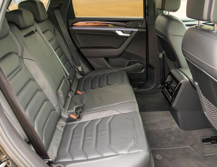 Volkswagen Touareg 18
