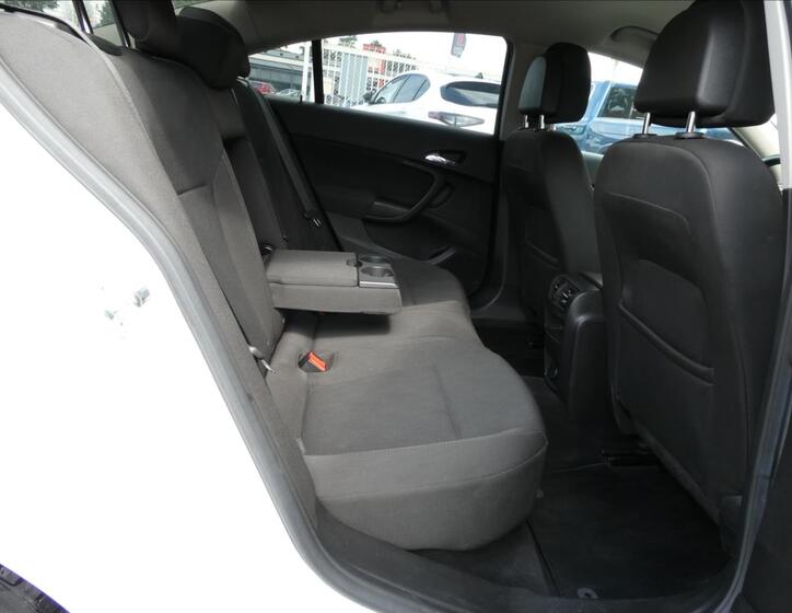Opel Insignia 19