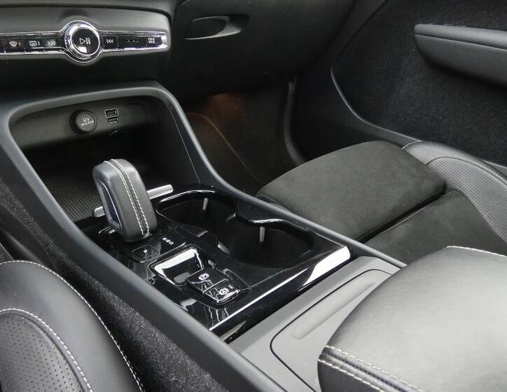 Volvo XC40 6