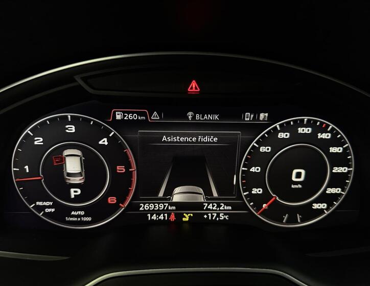 Audi Q7 19