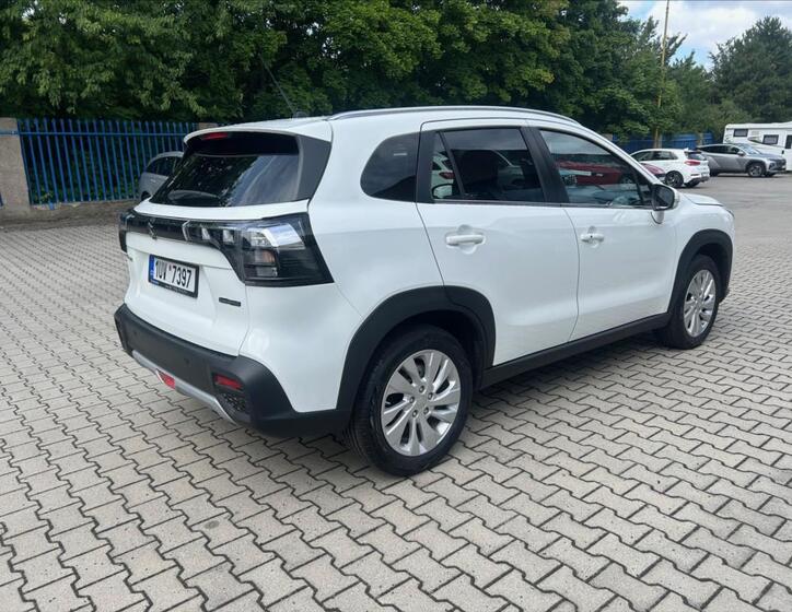 Suzuki S-Cross 5