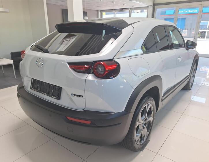 Mazda MX-30 3