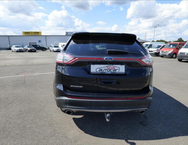 Ford Edge 4