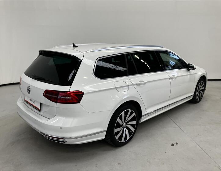 Volkswagen Passat 2