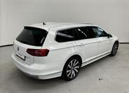 Volkswagen Passat 2