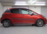 Toyota Yaris 4
