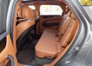 Bentley Bentayga 10