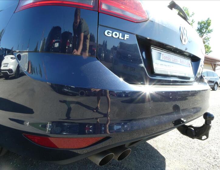 Volkswagen Golf 10