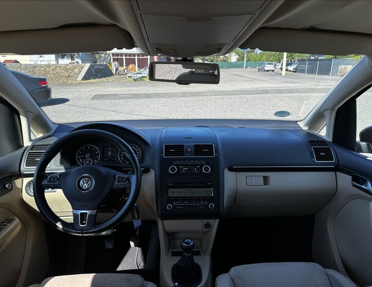 Volkswagen Touran 21