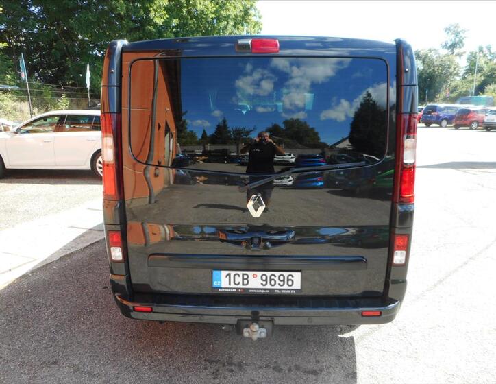 Renault Trafic 6