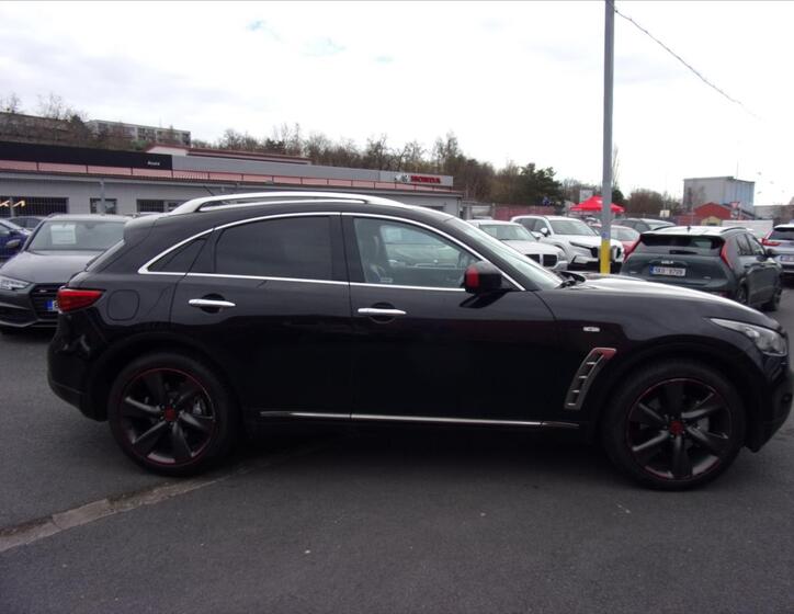 Infiniti FX30 2
