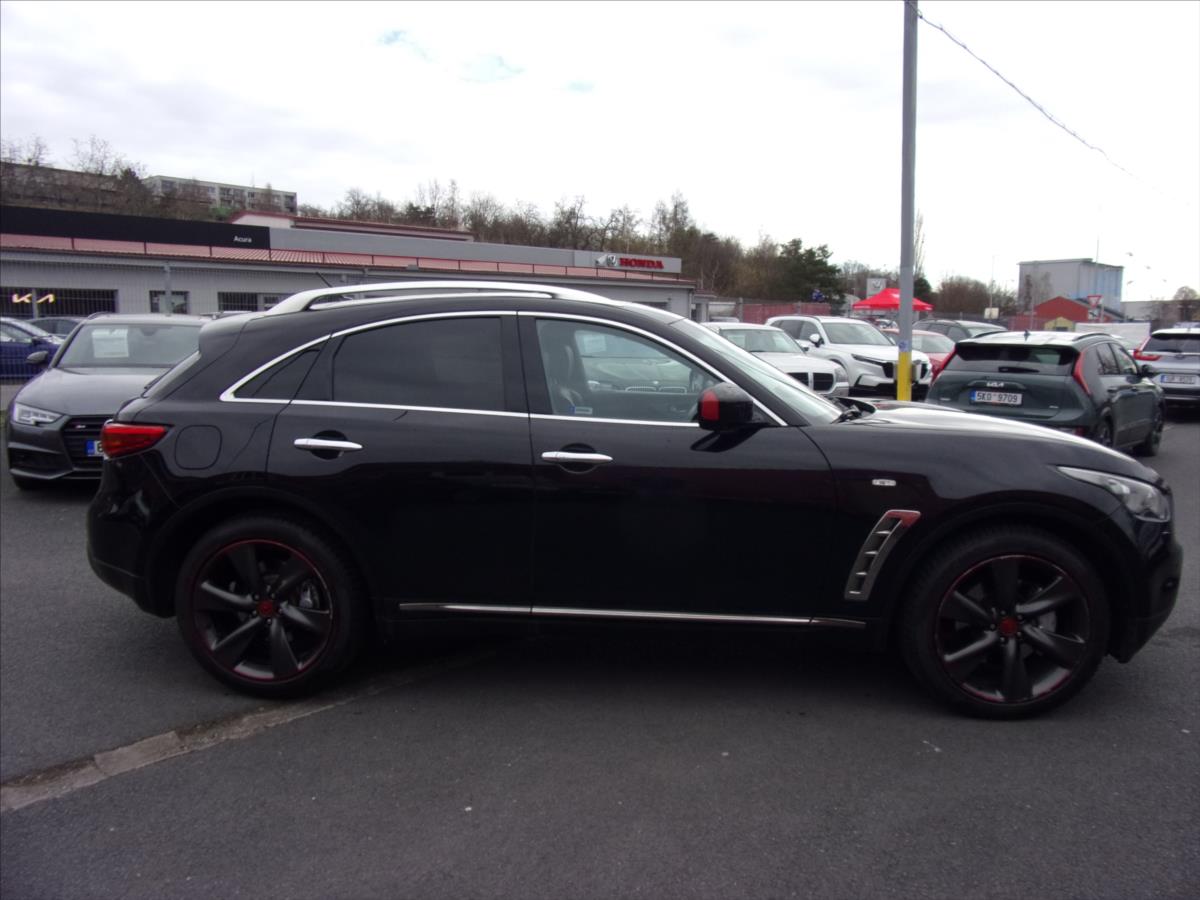 Infiniti FX30