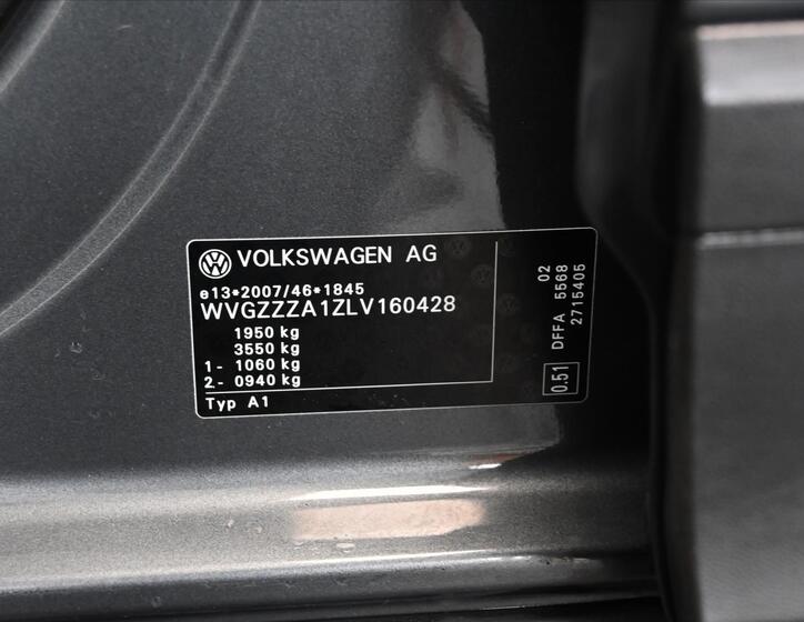 Volkswagen T-Roc 8