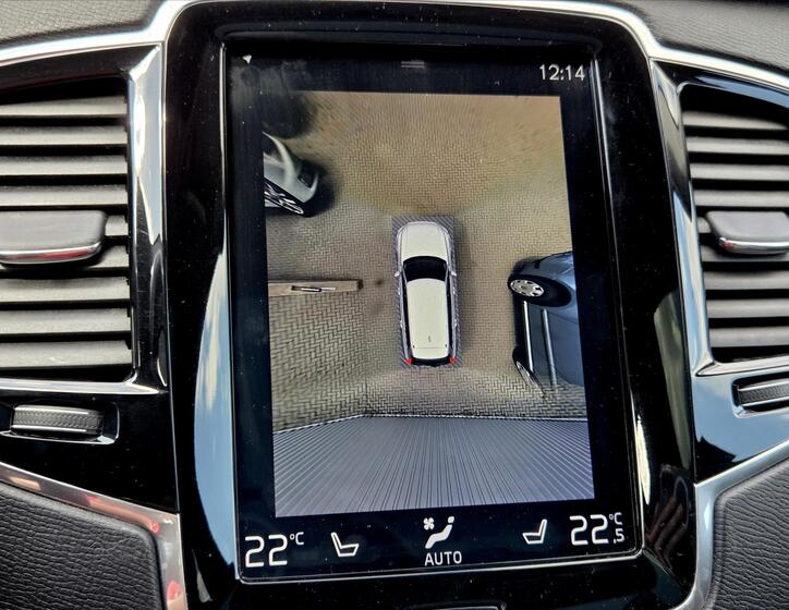 Volvo XC90 24