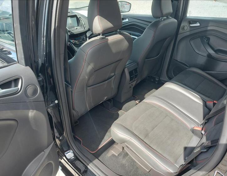 Ford Kuga 13