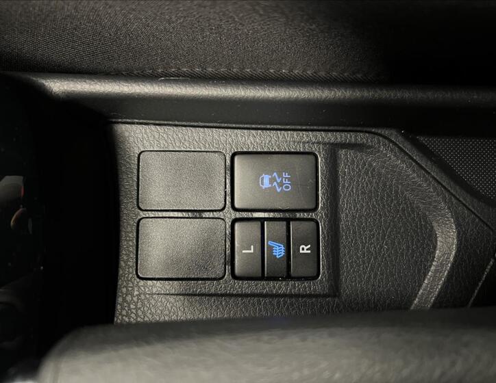 Toyota Yaris 6